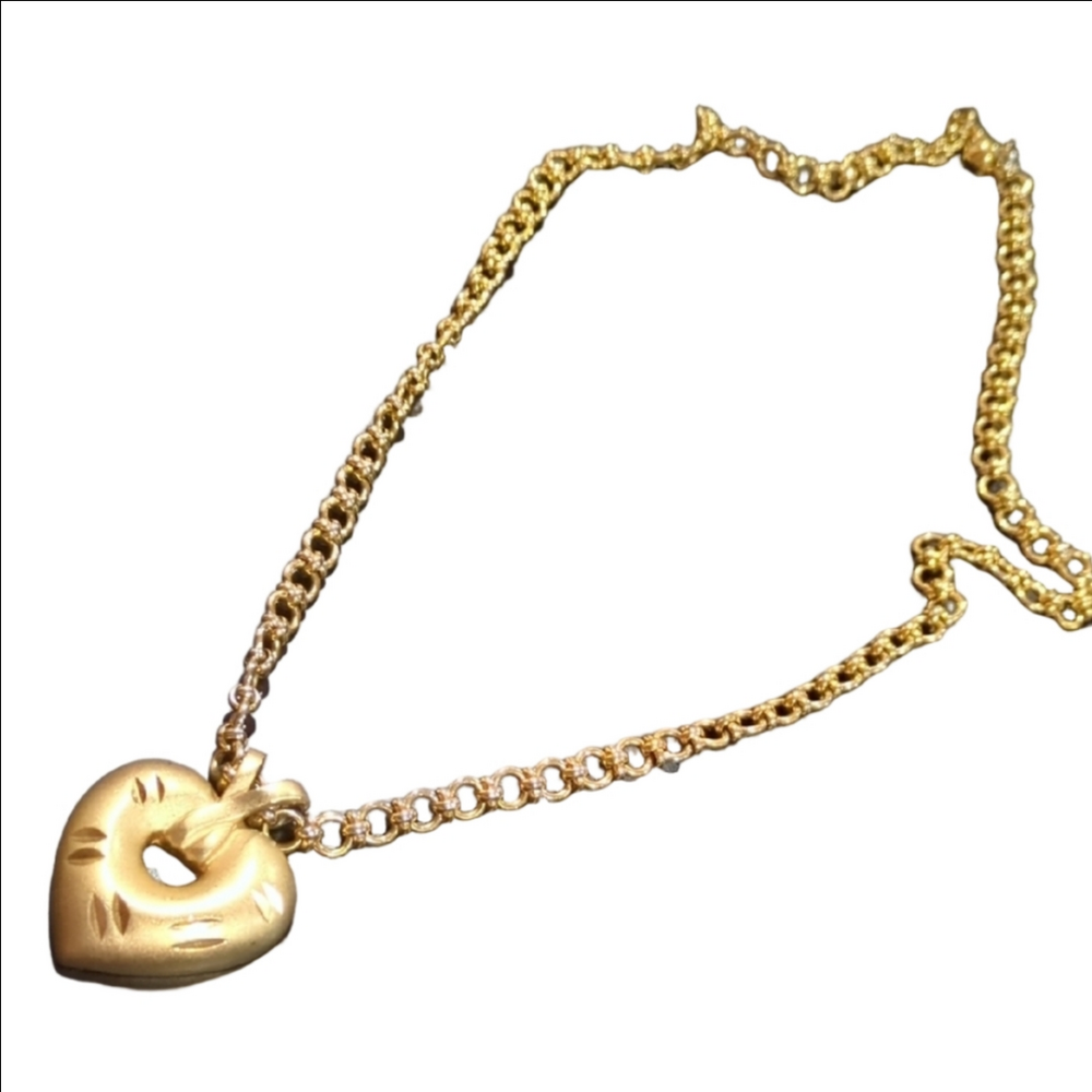 Gold Heart Pendant Necklace
